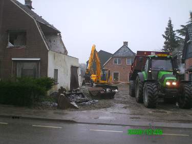 Slopen en afvoeren van een compleet huis in Opheusden